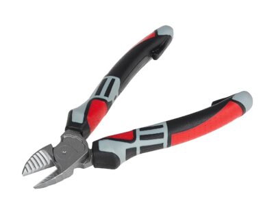 T00728 kep 2 Oldalvágó fogó 160mm CrV (6/60)