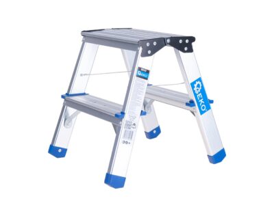 G02432 kép 2 GEKO aluminium kétoldalas létra 2 fokos 150kg teherbírás