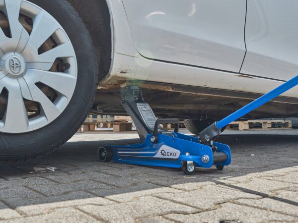 2.5T alacsony profilú hidraulikus kocsi emelő - Image 19